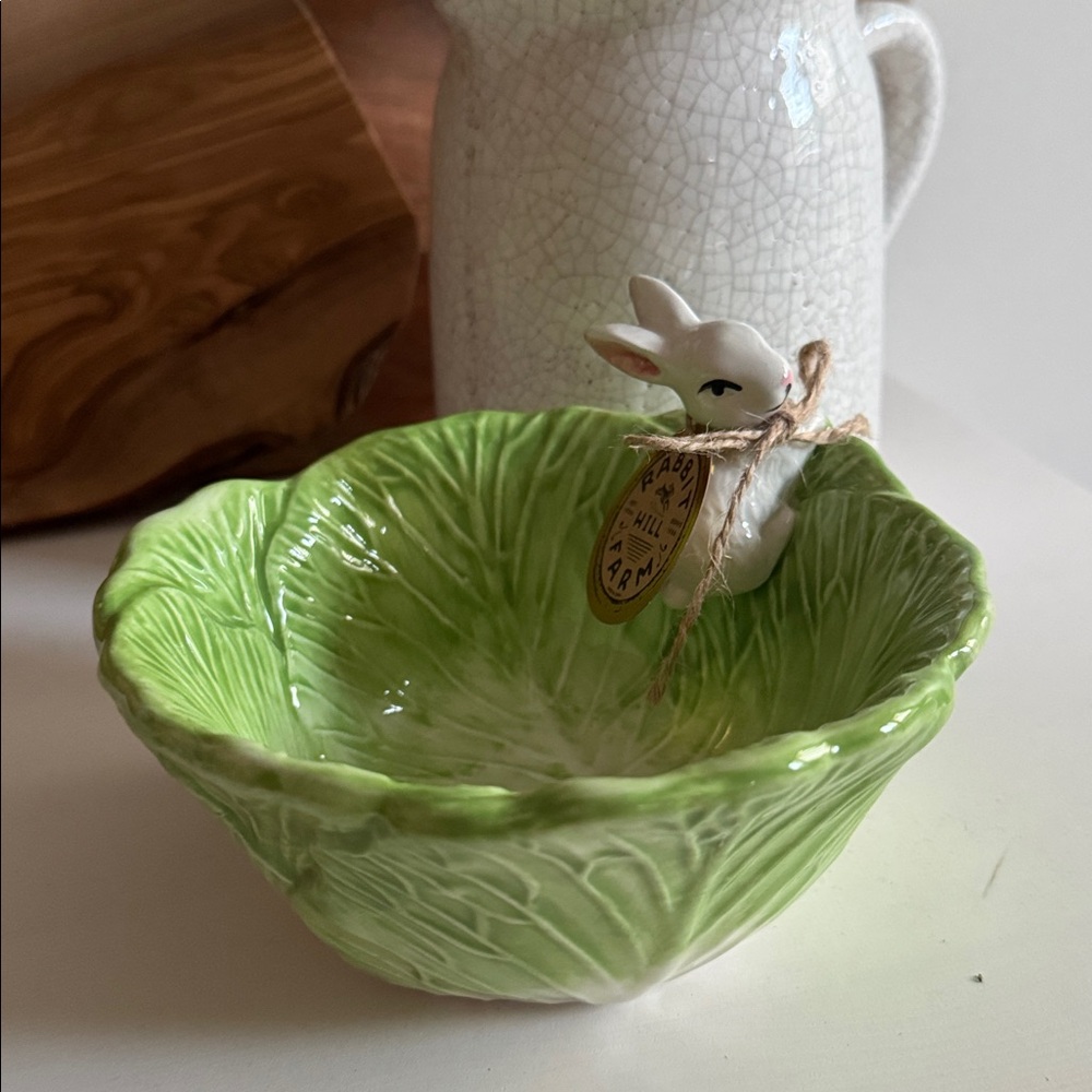 Green Cabbage Ceramic Bowl with Rabbit Accent Spring Decor NWT - Picture 2 of 6